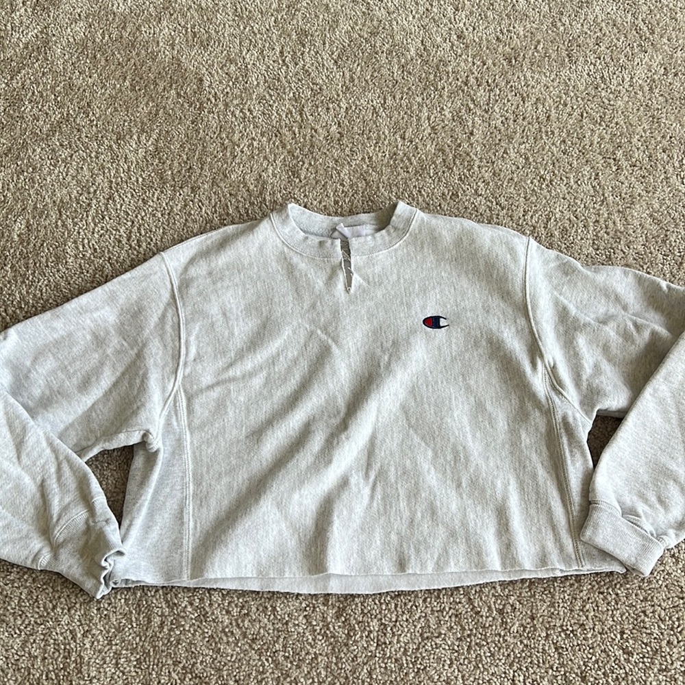 Cropped Champion Crewneck
